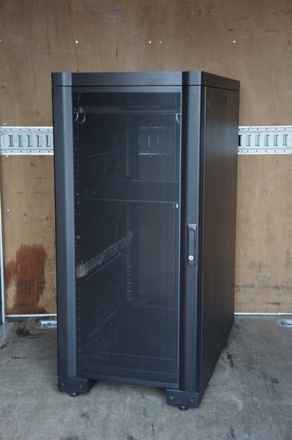 AR2105BLK APC NetShelter VX 25U 19����� �����С���å�