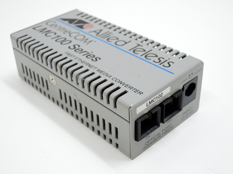 CentreCOM LMC102 メディアコンバーター マルチモード対応