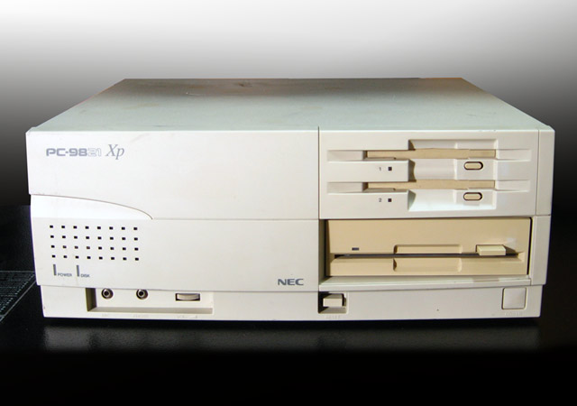 PC-9821Xp/U8W 3.5�����FDD + 5�����FDD
